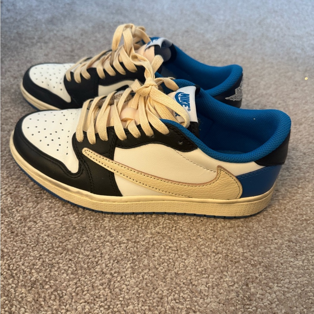 Travis Scott x Air Jordan 1 Retro Low